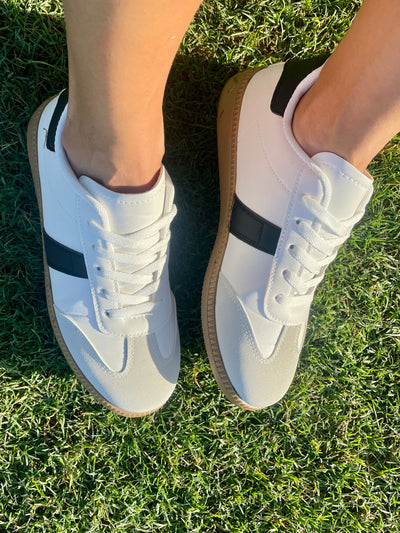 Crossover Classic Lace-Up Flatform Sneaker- WH