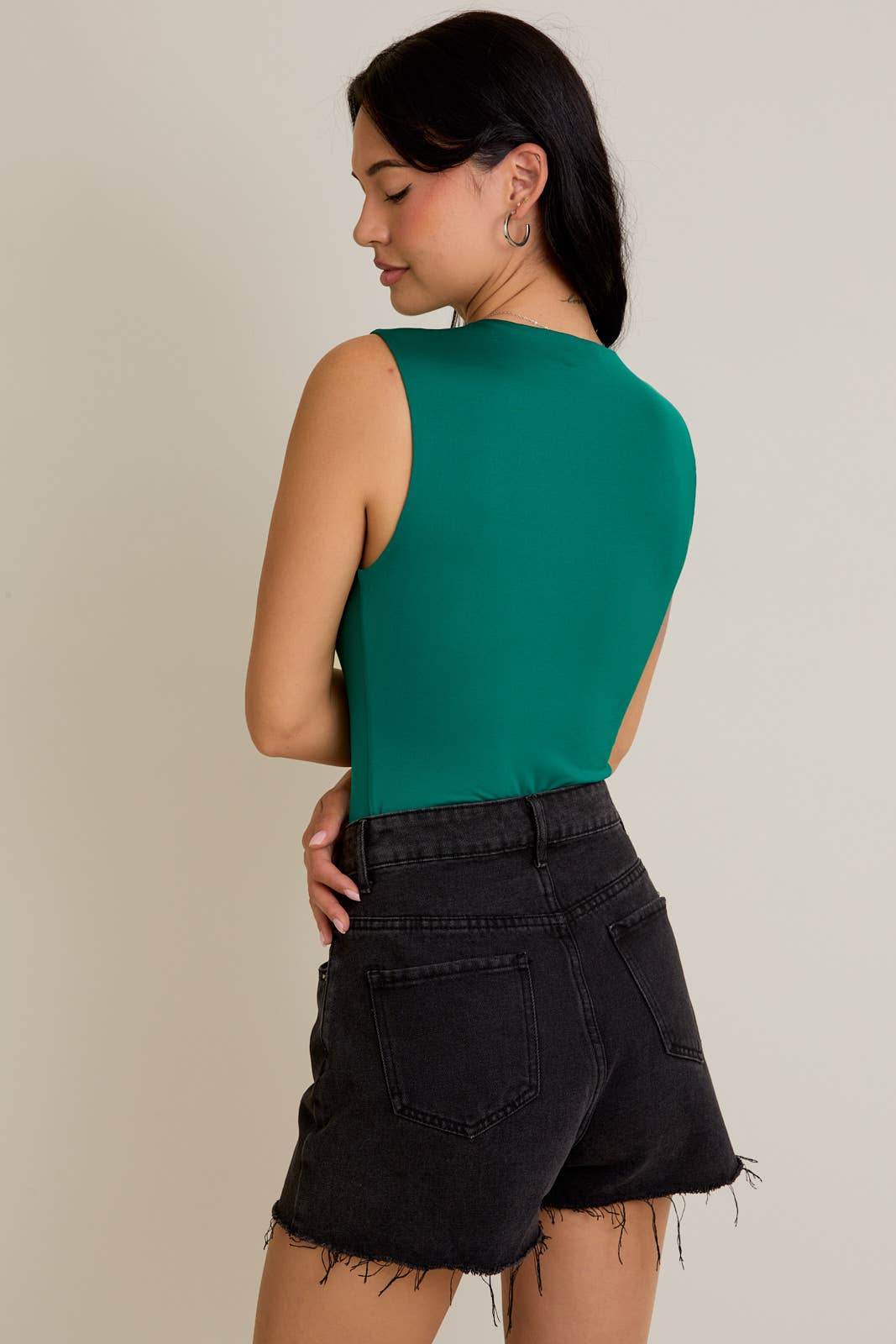 SQUARE NECK SLEEVELESS BODYSUIT- OS