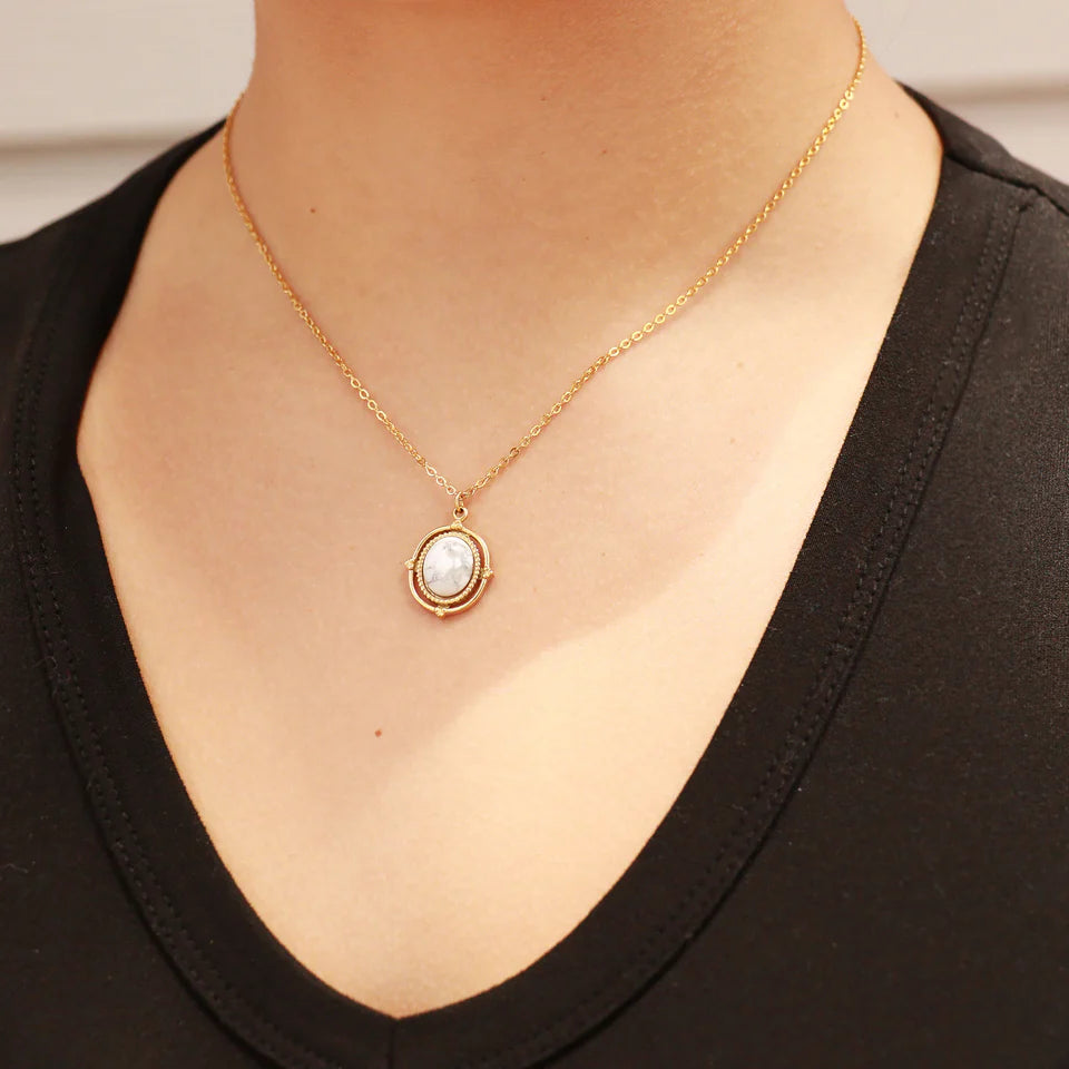 Roped Frame Oval Semi Precious Howlite Stone Charm Necklace